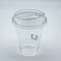 Koktélos (shaker) pohár emelt tető nyitható ivólyukka - Ø 95 mm (rPET)